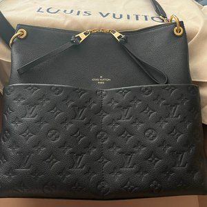 LOUIS VUITTON MAIDA HOBO